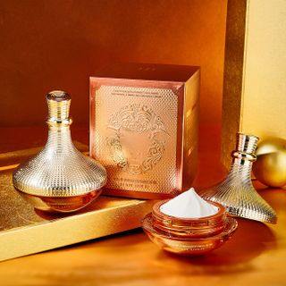 Crema Facial Rejuvenecedora con Ácido Hialurónico